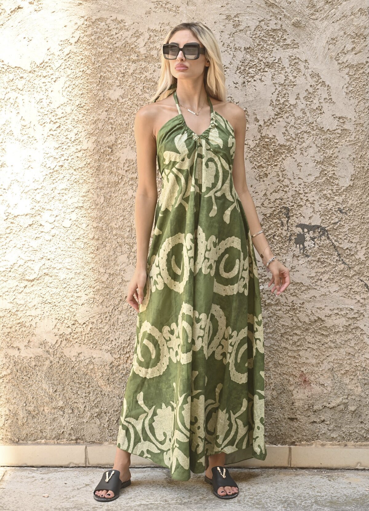 Χακί floral maxi αέρινο φόρεμα εξώπλατο