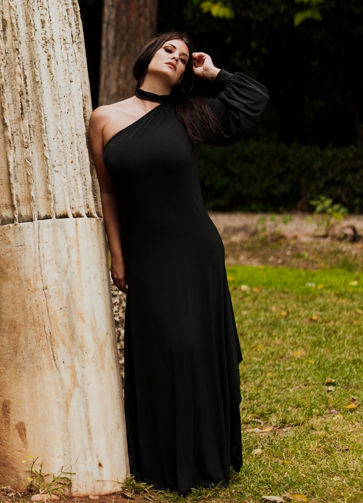 maxi φόρεμα με έναν ώμο με τσόκερ by Maria Korinthiou Collection -  Parizianista.gr