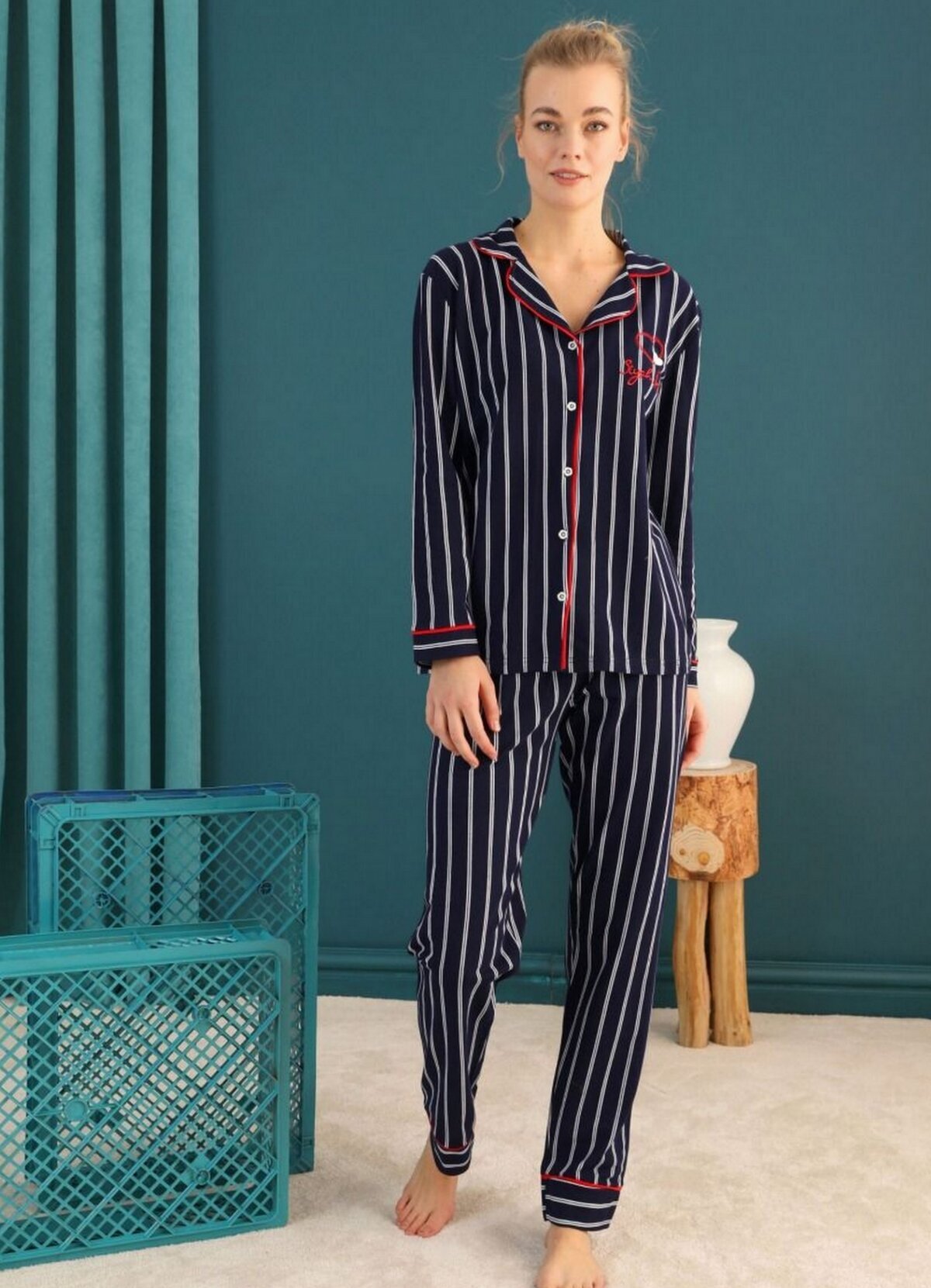 ριγέ σετ πιτζάμες μακρυμάνικες με κουμπάκια στη μπλούζα - Parizianista.gr